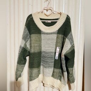 SO Checkered Plaid Sweater